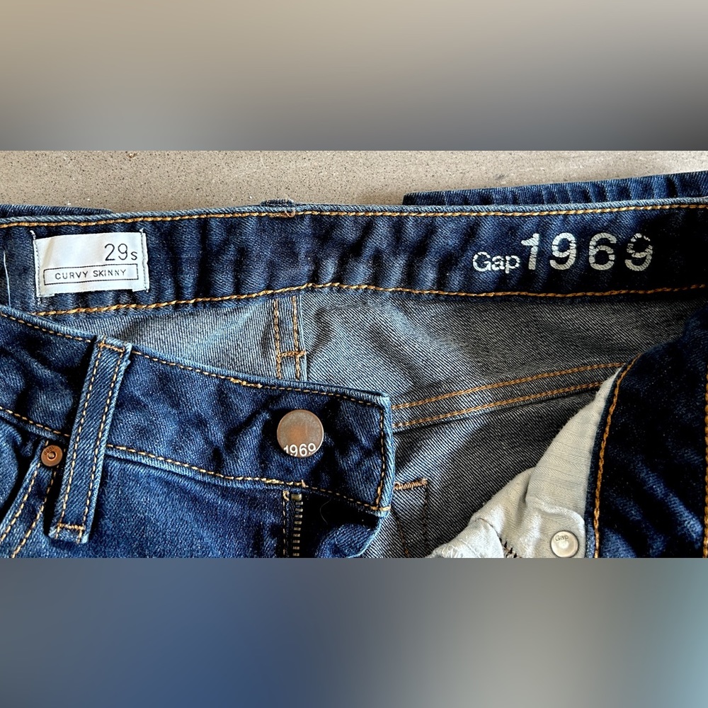 1969 Gap Curvy Skinny Jeans 29 Short